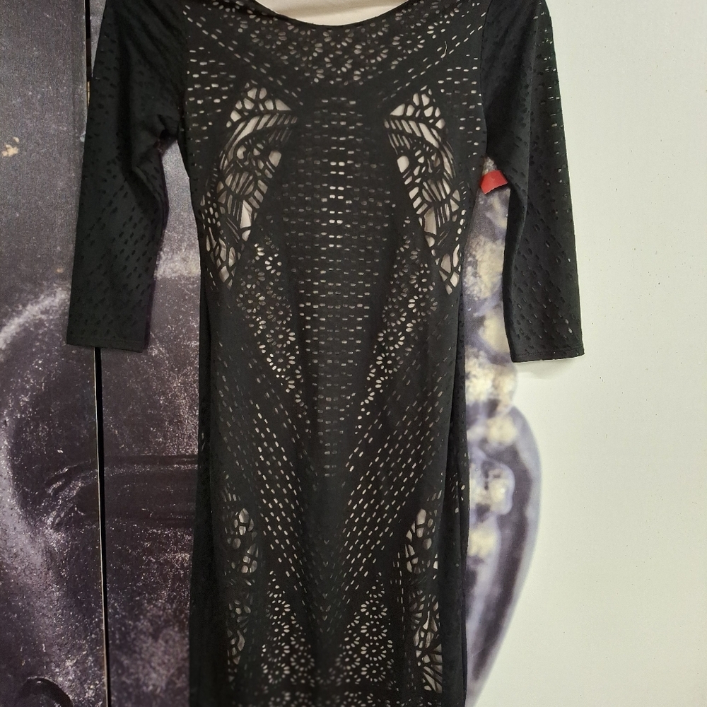 Carmen Marc Valvo, black dress, Size XS, with skin tone lining